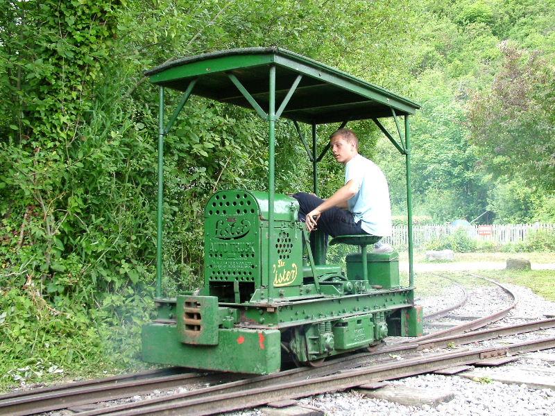 l4088-74.jpg - Now another quick review of the weekend's Lister fleet. L4088 from Leicester......