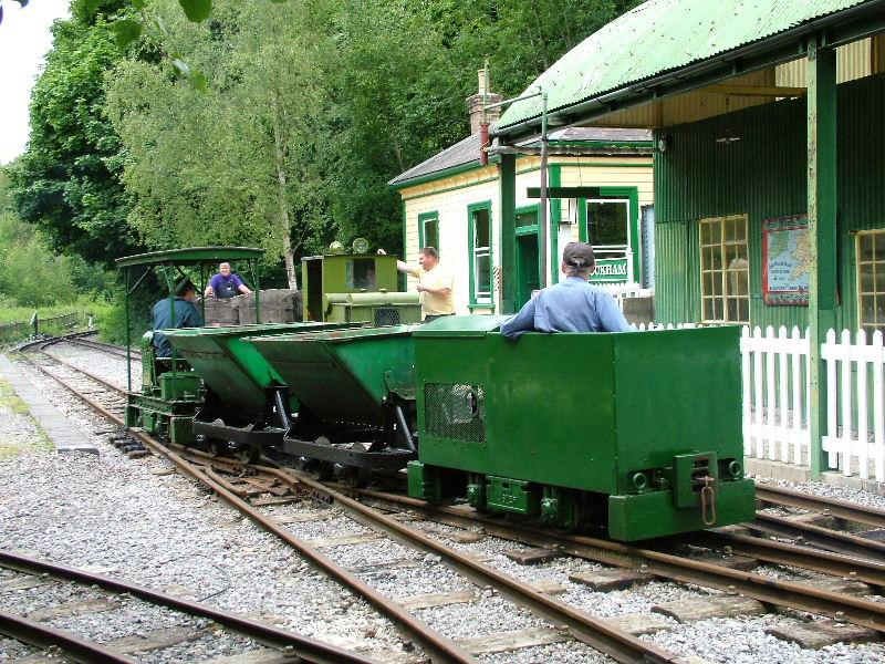 lister-brockham19.jpg - Brian Faulkner, still bringing up the rear, comes into Brockham from Cragside.
