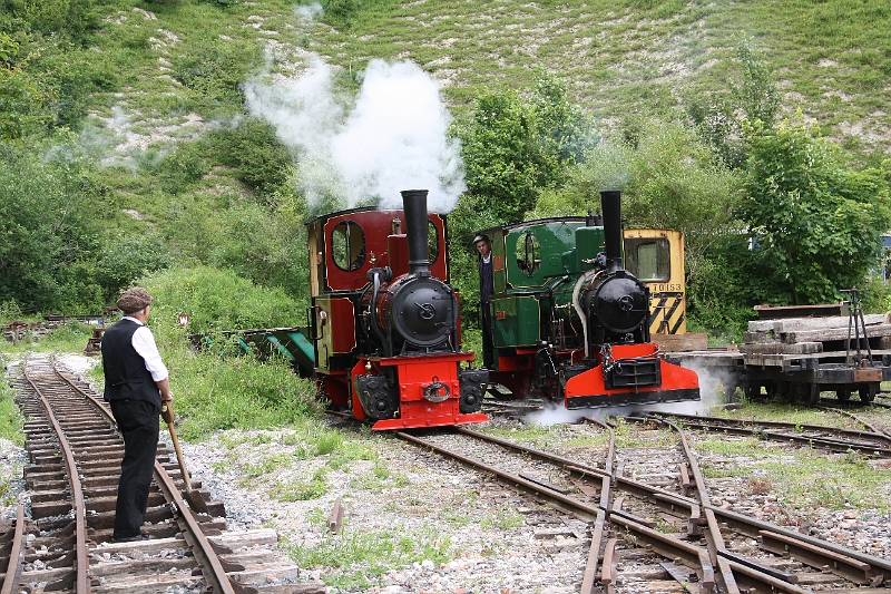 2016-07-120040.JPG - Then it was Jenny's turn to take control of the skip wagons and the whole process was repeated.