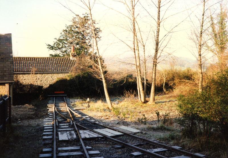 amberley-headshint.jpg - Came winter once again - this is the head-shunt at Amberley - sleepers covered in frost.