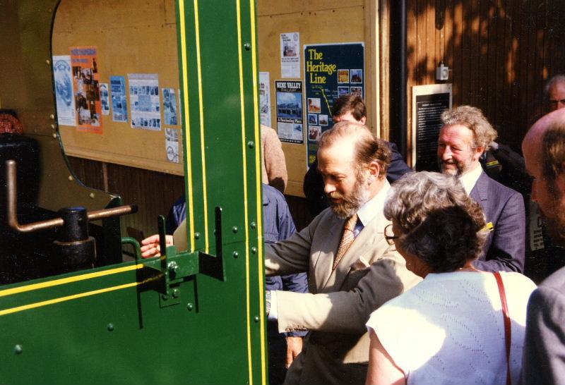 royal-visit08-peldon.jpg - I think he was more interested in this aspect of the visit rather than his official reason for being here.