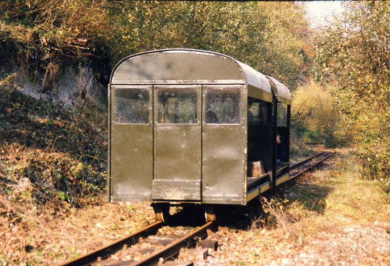 wixkhams02.jpg - The Wickham cars approach Amberley - operation was very noisy and very erratic!