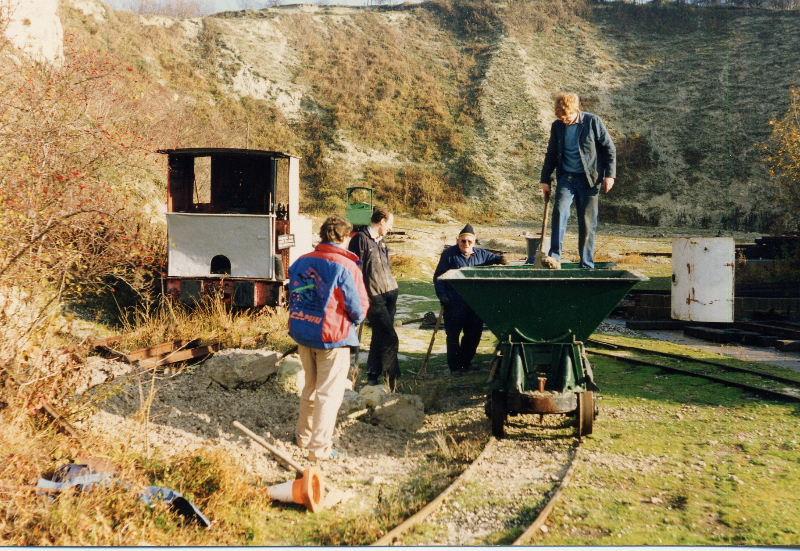 chalk-dig02.jpg - Two skips were filled with spoil. Townsend Hook, the 3ft 2¼in gauge FLetcher Jennings is still in one piece although looking rather forlorn isolated on its short length of track.