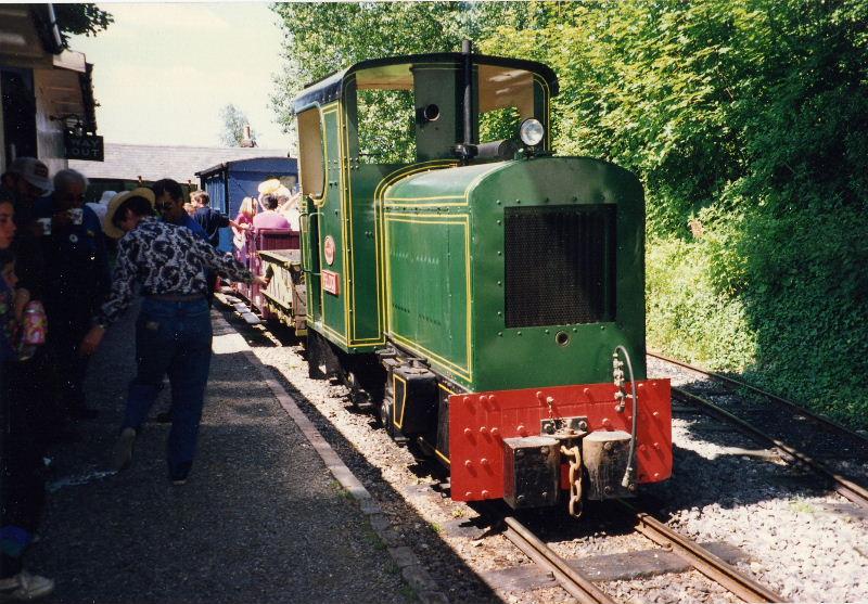 peldon.jpg - Peldon on the passenger service - a rare sight these days.